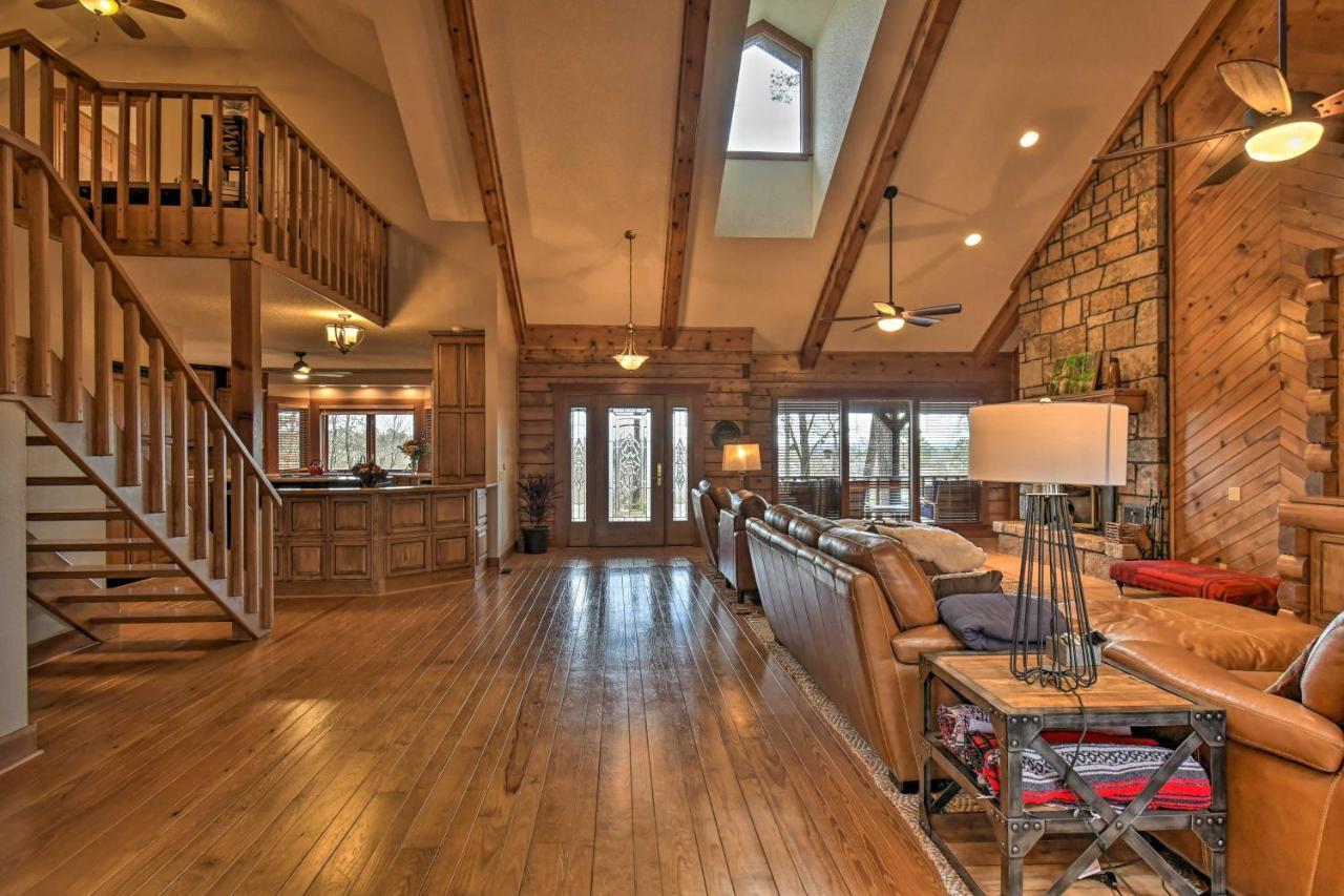 Hilltop Hot Springs Log Cabin With Hot Tub And Grill! Exterior foto
