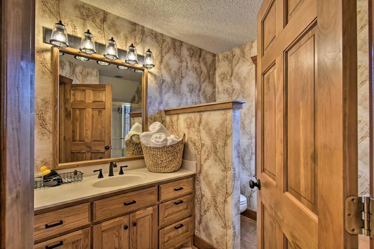 Hilltop Hot Springs Log Cabin With Hot Tub And Grill! Exterior foto