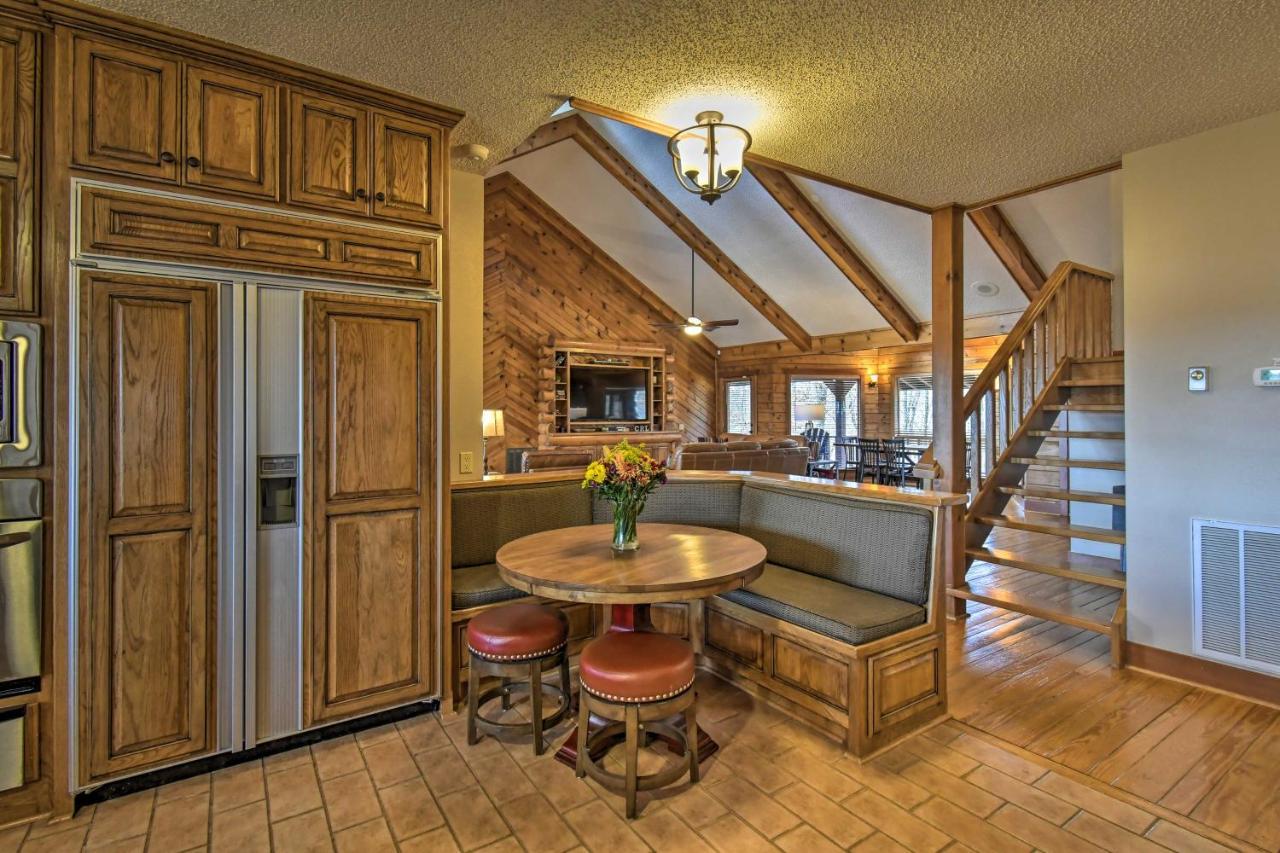 Hilltop Hot Springs Log Cabin With Hot Tub And Grill! Exterior foto